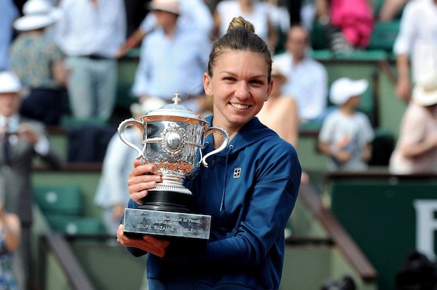 https://www.welovetennis.fr/medias/images/A%20DOSSIER%20GENERAL%20612x225/Halep/2018/RG%202018/Halep%20trofy.jpg