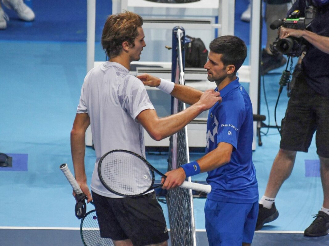 Jeux Olympiques > Les mots de Zverev à Djokovic au filet ...