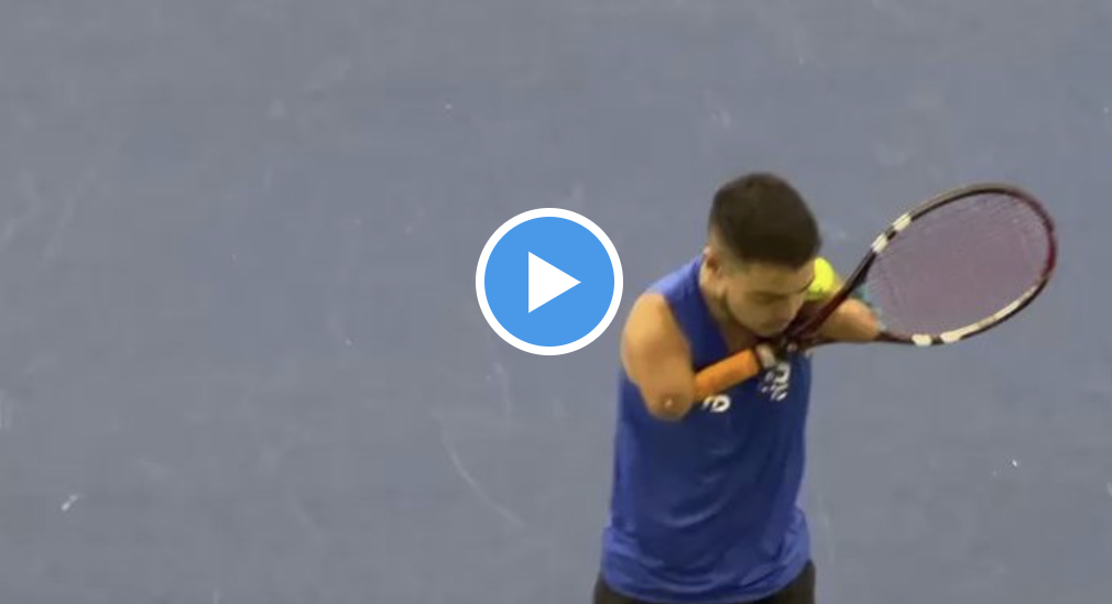 Video > The Ultimate Athlete Spotted at a Tournament in the United States