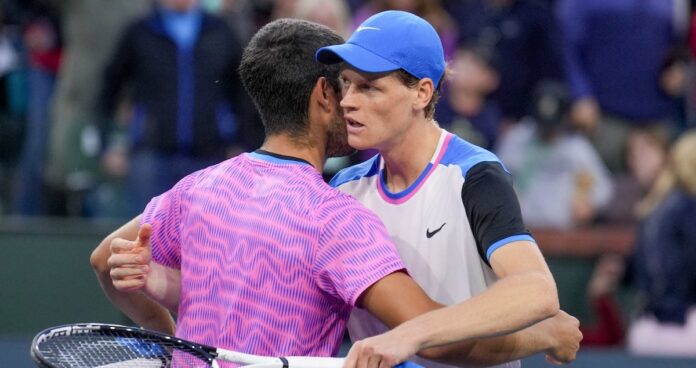 ATP - Pékin, Insolite > Carlos Alcaraz et Jannik Sinner ne se quittent plus  après leur finale mémorable - We Love Tennis